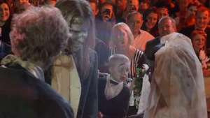 Couple married in the first UK zombie-themed wedding