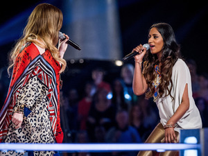The Voice - Season 2, Episode 9: Laura Oakes & Abi Sampa