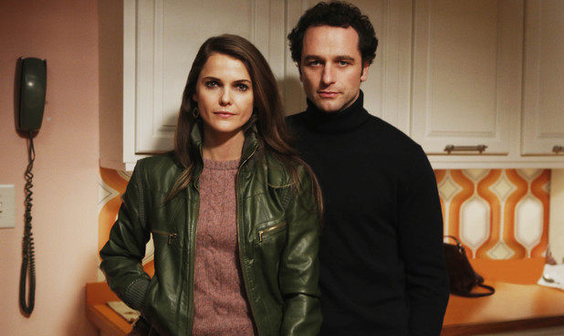 Keri Russell as Elizabeth Jennings & Mathew Rhys as Philip Jennings in 'The Americans'