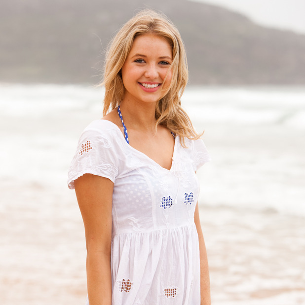 Home And Away Star On Pregnancy Storyline Maddy Is Worried Home 3838