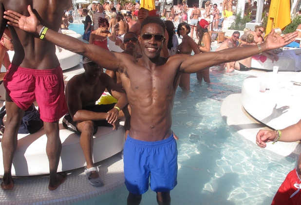 Danny Welbeck, Manchester United footballer, England player, Ibiza, Ocean Beach, shirtless, trunks