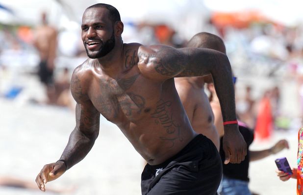 lebron james digadang bintangi space jam 2?