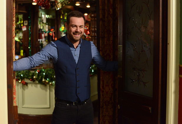 Mick opens the doors of the Vic for the first time.
