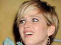 A reporter reveals the ending of the third season to a shocked Jennifer Lawrence.