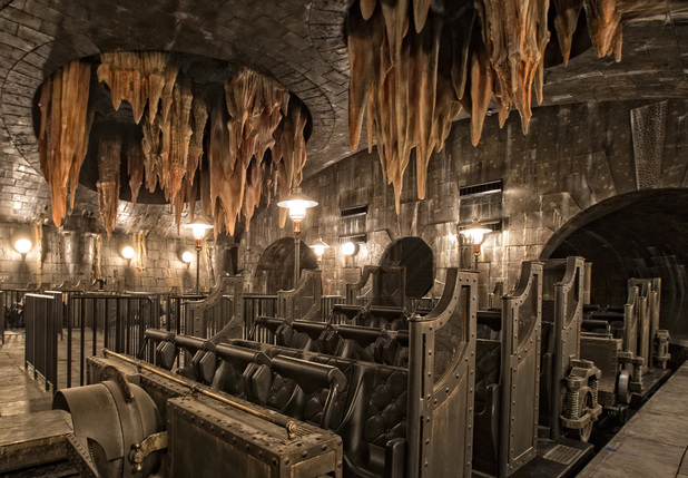 Harry Potter and the Escape from Gringotts at The Wizarding World of Harry Potter - Diagon Alley