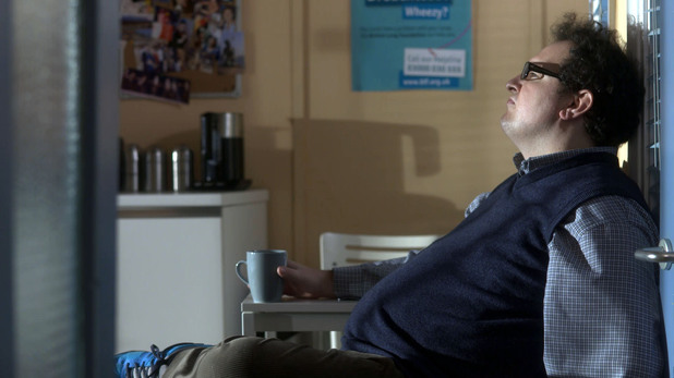Al is uneasy over Niamh's behaviour
