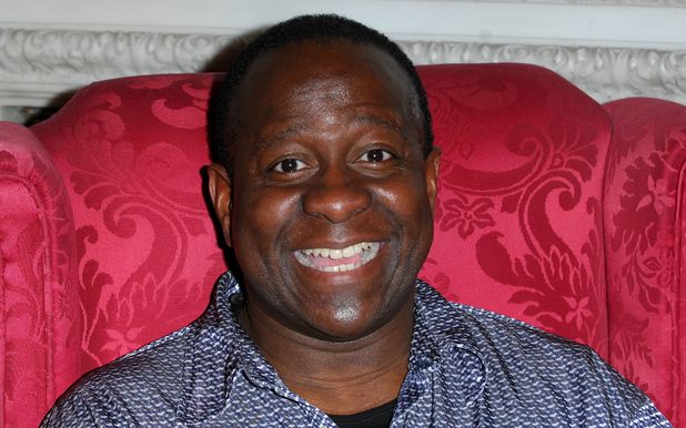 Dave Benson Phillips - showbiz-dave-benson-phillips-pics-7