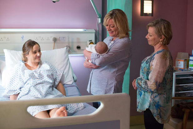 Lauren gives birth to a baby boy