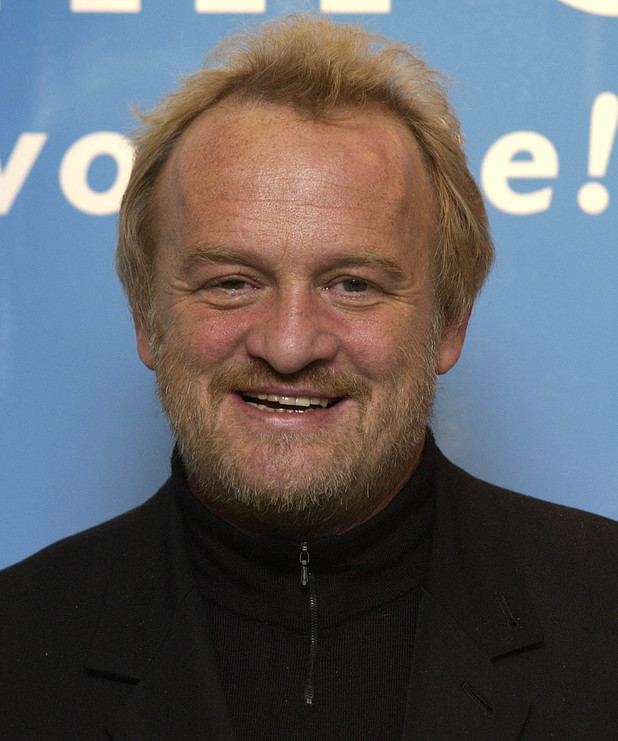 Antony Worrall Thompson 'blames shoplifting on childhood abuse ...