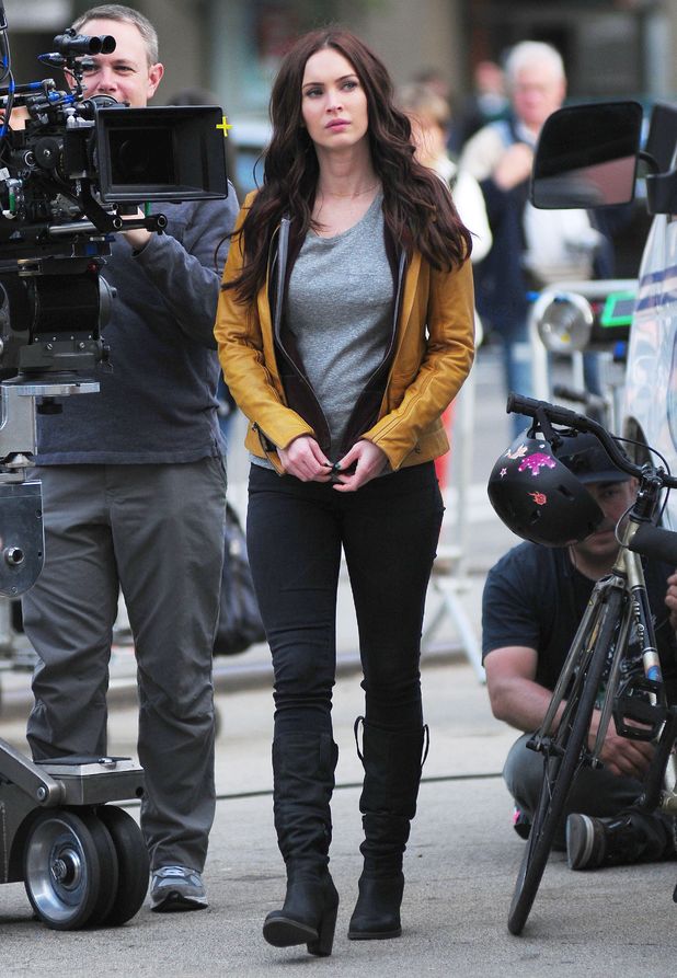 Megan Fox - Teenage Mutant Ninja Turtles - set pics - Digital Spy