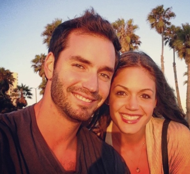 'The Bachelorette' Desiree, Chris have beach date - pictures - The ...