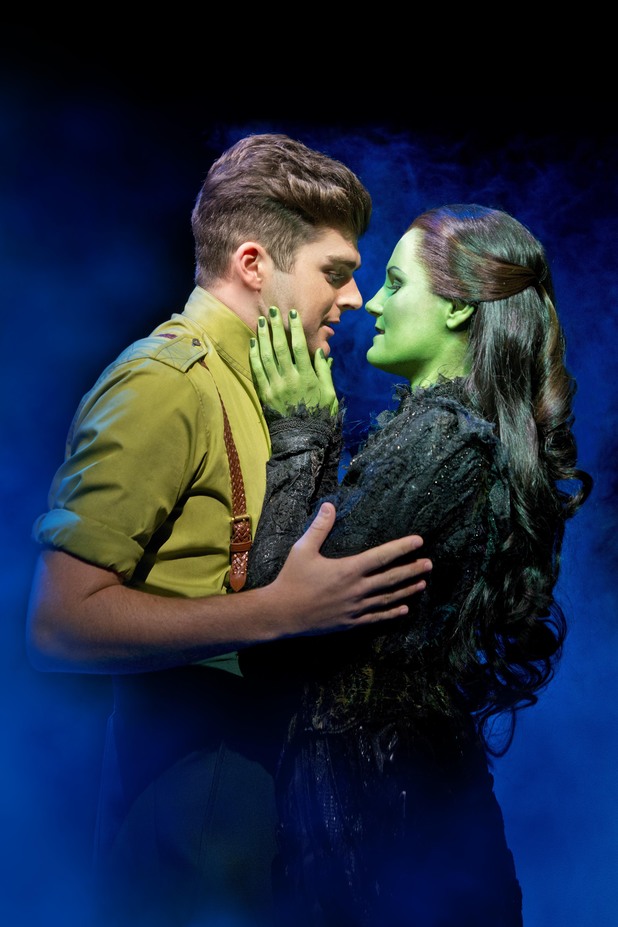 'Wicked' tour photoshoot video: 'Glitz and glamour on your doorstep ...